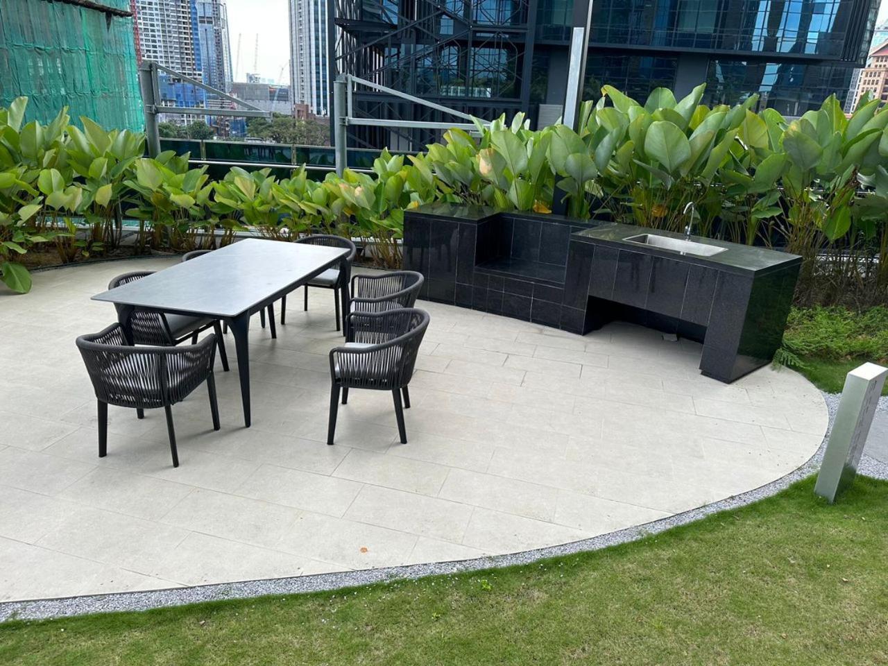 Eaton By Nexus Apartemen
